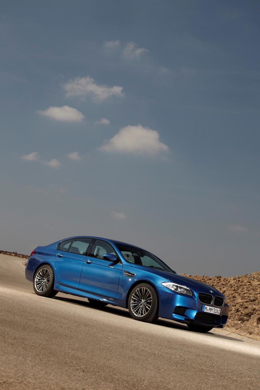  BMW M5 2011 года  (фото 92 из 344)
